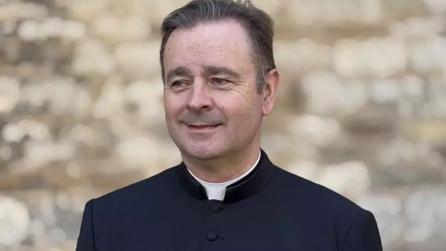 Headshot of William Lamb