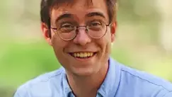 Headshot of Felix Globitza