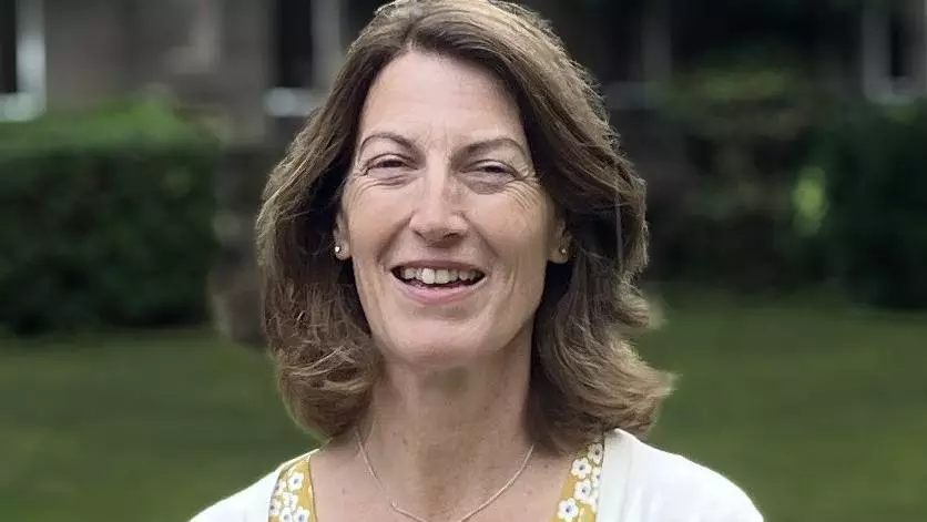 Portrait photo of Beth Breeze in front of HMC Quad