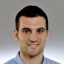 Emilio Martinez-Paneda headshot.